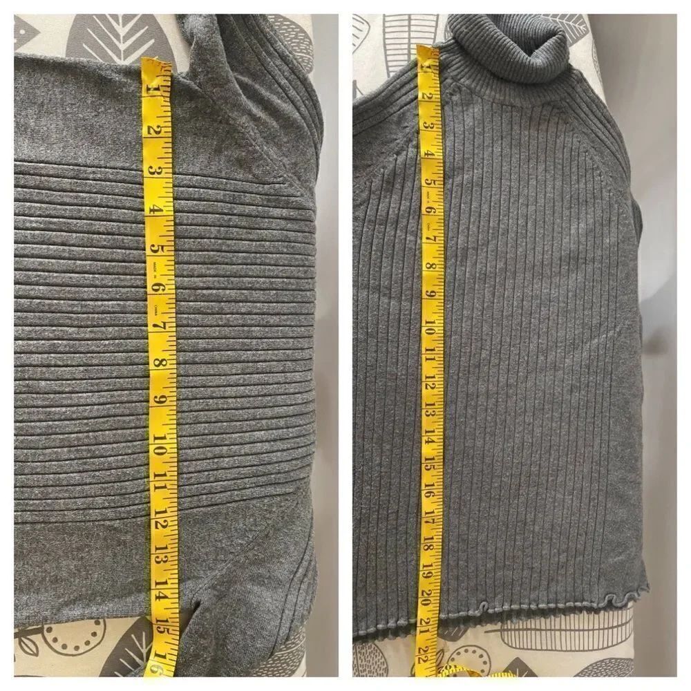 Zara Knit Turtluneck grey sweater - Picture 8 of 8